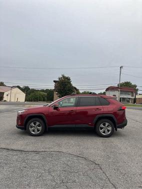 2022 Toyota RAV4 Hybrid XLE