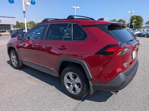 2022 Toyota RAV4 Hybrid XLE