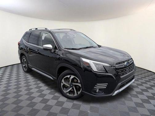 Crystal Black Silica 2022 Subaru Forester Touring