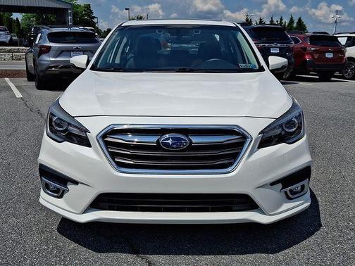 Crystal White Pearl 2018 Subaru Legacy 2.5i Limited