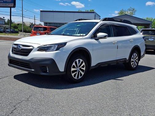 Crystal White Pearl 2020 Subaru Outback Premium