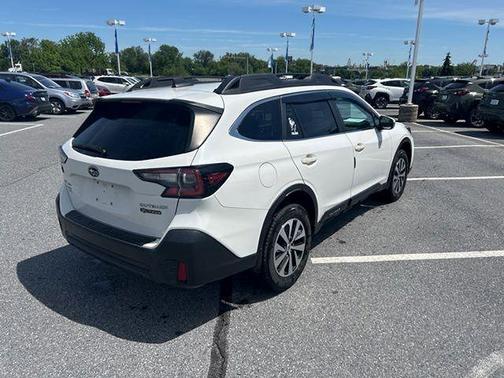 Crystal White Pearl 2020 Subaru Outback Premium