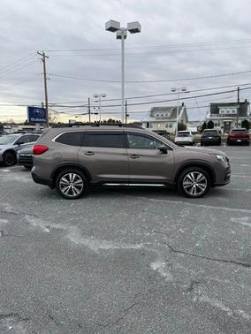2022 Subaru Ascent Limited 8-Passenger