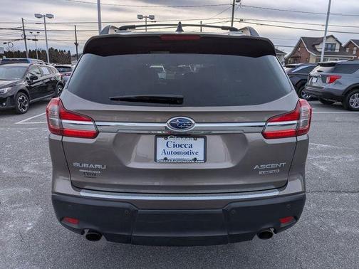 2022 Subaru Ascent Limited 8-Passenger