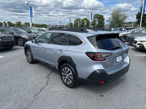 Ice Silver Metallic 2025 Subaru Outback Premium
