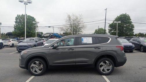 2022 Hyundai SANTA FE SE