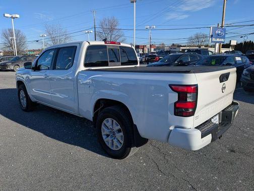 2022 Nissan Frontier SV