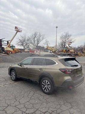 2023 Subaru Outback Premium
