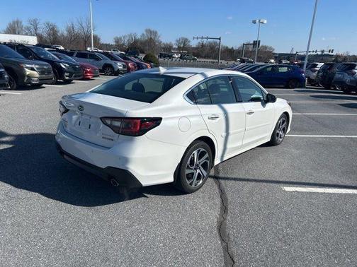 Crystal White Pearl 2022 Subaru Legacy Touring XT