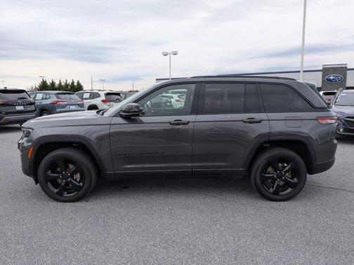 2023 Jeep Grand Cherokee Altitude