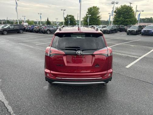 Pearl 2018 Toyota RAV4 Adventure
