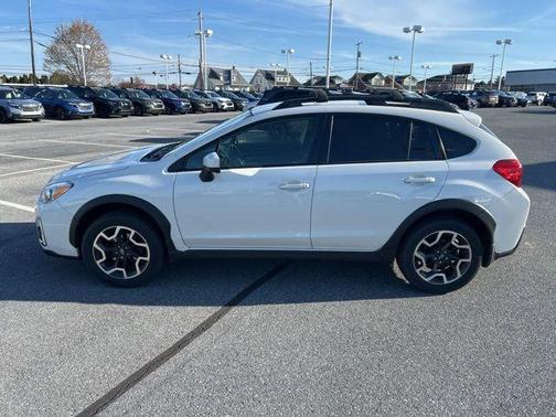Crystal White Pearl 2016 Subaru Crosstrek 2.0i Premium