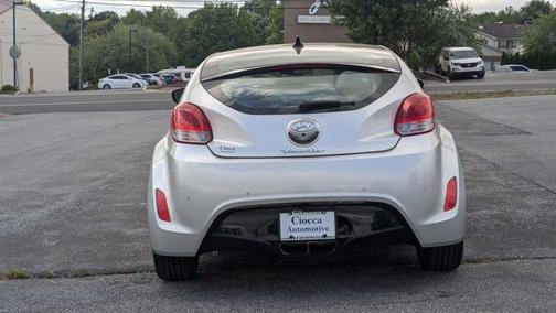 2012 Hyundai Veloster Base