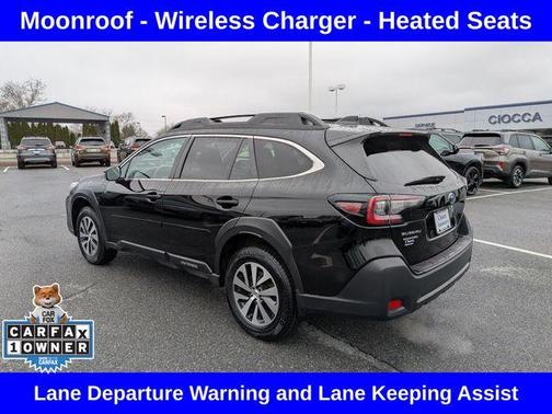 Crystal Black Silica 2023 Subaru Outback Premium