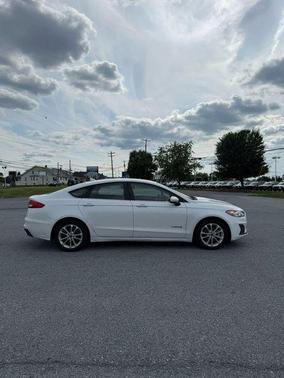 2019 Ford Fusion Hybrid SE