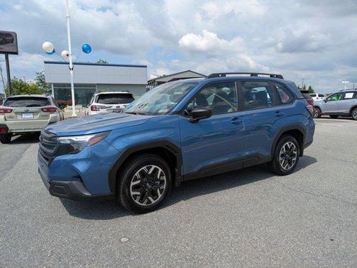 2025 Subaru Forester Base