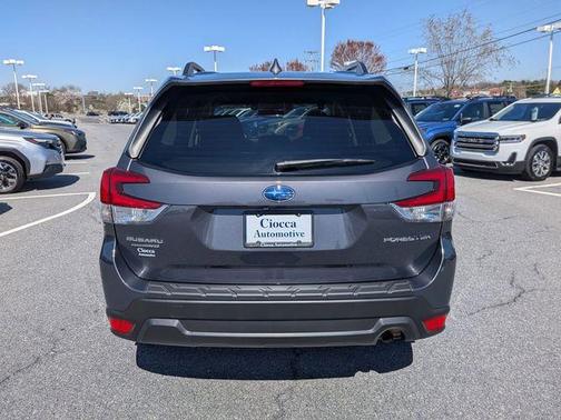 Magnetite Gray Metallic 2021 Subaru Forester Premium