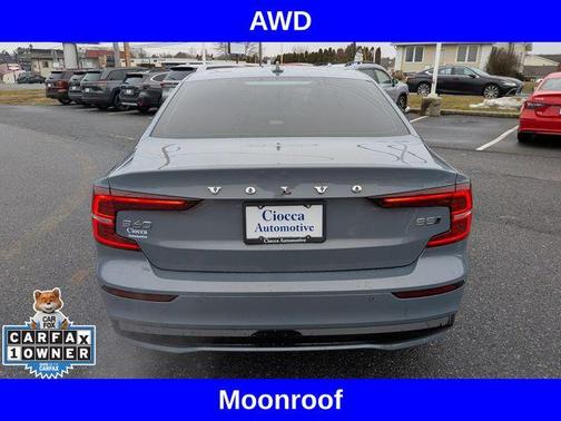 2024 Volvo S60 B5 Core Dark Theme