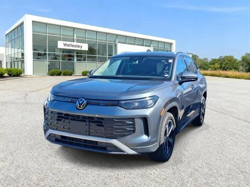 Platinum Gray Metallic 2026 Volkswagen Tiguan 2.0T SE