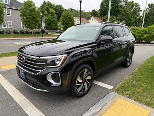 2025 Volkswagen Atlas 2.0T SE