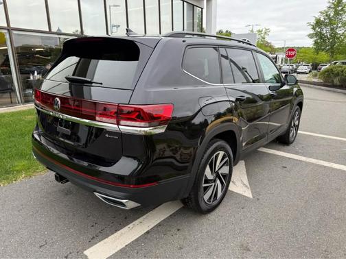 2025 Volkswagen Atlas 2.0T SE