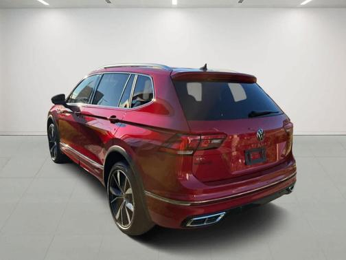 2024 Volkswagen Tiguan 2.0T SEL R-Line