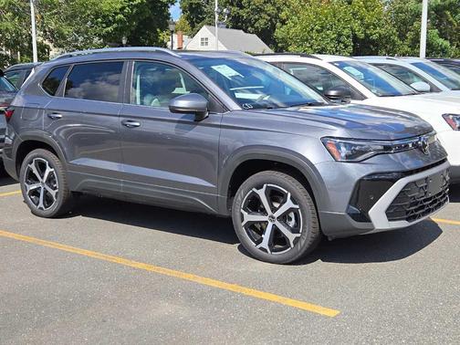 2025 Volkswagen Taos 1.5T SEL