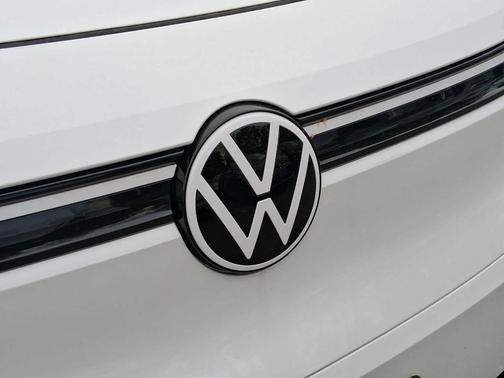 Opal White Pearl 2026 Volkswagen ID.4 Pro