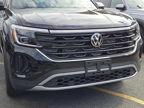 2025 Volkswagen Atlas Cross Sport 2.0T SEL