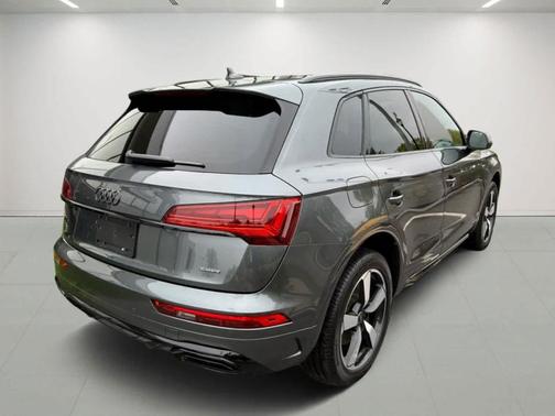 2024 Audi Q5 45 S line quattro Premium