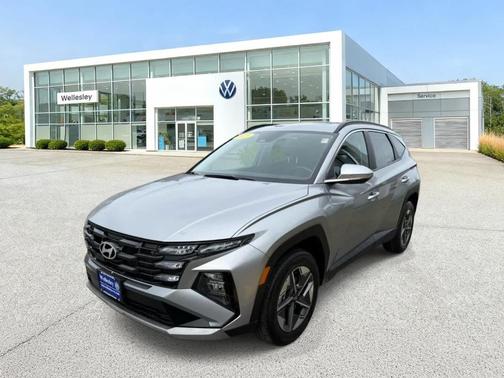 Shimmering Silver 2025 Hyundai TUCSON SEL Convenience