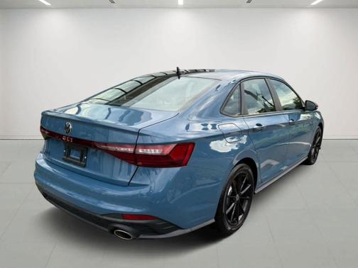 2025 Volkswagen Jetta GLI 2.0T Autobahn