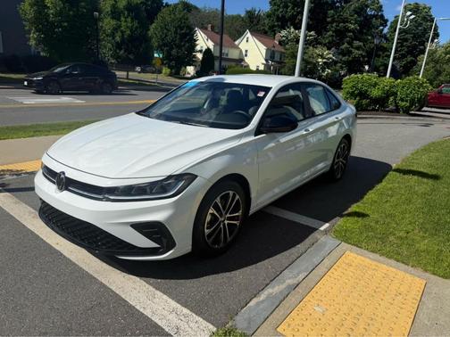 Pure White 2025 Volkswagen Jetta 1.5T Sport