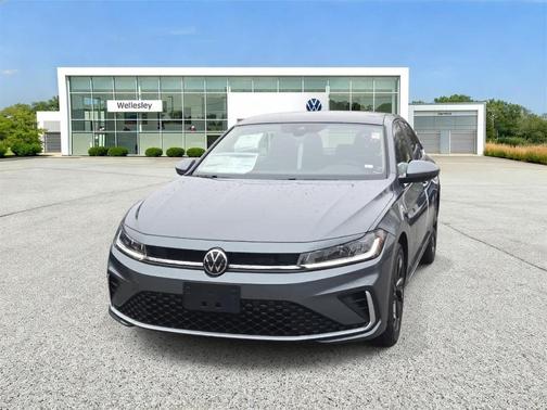 Platinum Gray Metallic 2026 Volkswagen Jetta 1.5T SE