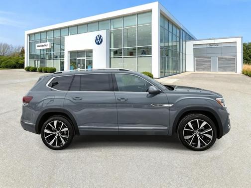 2025 Volkswagen Atlas 2.0T SEL Premium R-Line