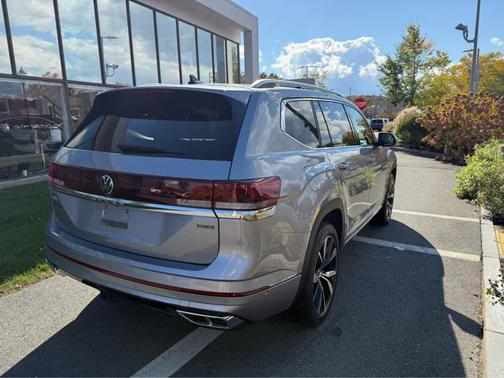 2024 Volkswagen Atlas 2.0T SEL Premium R-Line