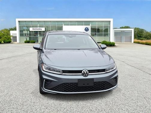 Platinum Gray Metallic 2026 Volkswagen Jetta 1.5T SE