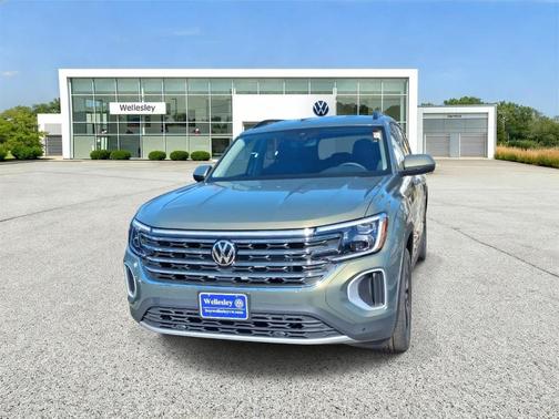 Avocado Green Pearl 2026 Volkswagen Atlas 2.0T SE W/TECHNOLOGY