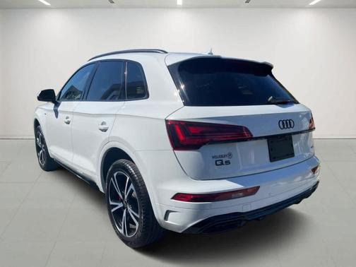 2025 Audi Q5 45 S line quattro Premium