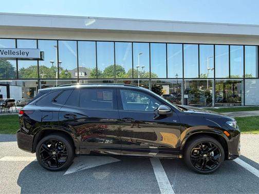 2025 Volkswagen Tiguan 2.0T SE R-Line Black