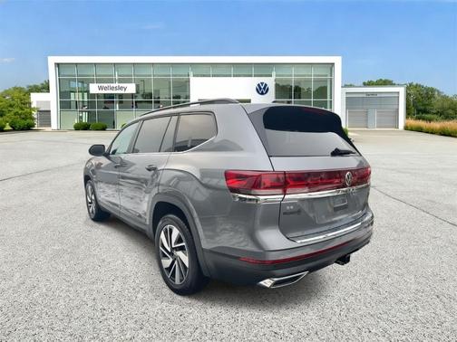 2025 Volkswagen Atlas 2.0T SE