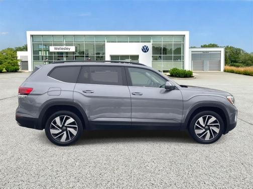 2025 Volkswagen Atlas 2.0T SE