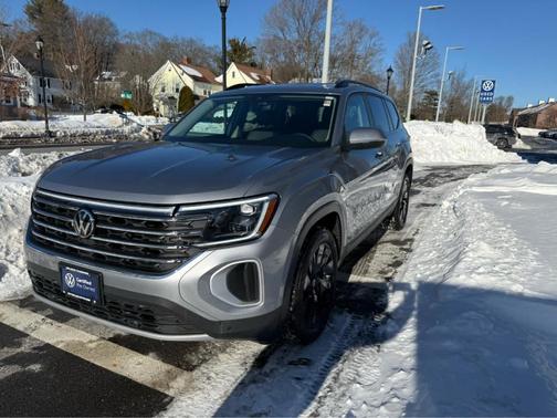 2025 Volkswagen Atlas 2.0T SE