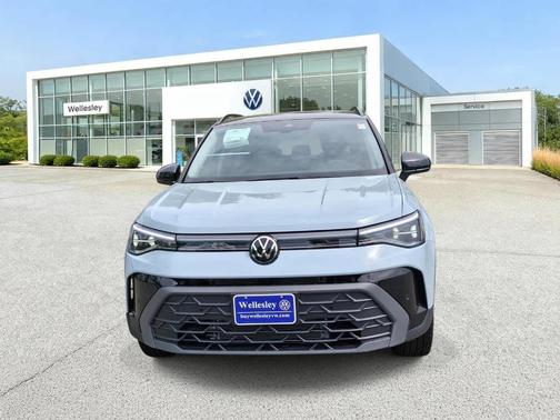 Gray 2026 Volkswagen Taos 1.5T SE Black