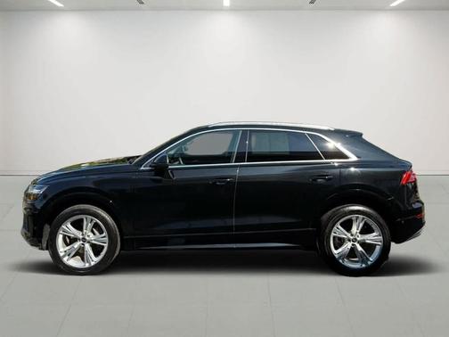 2023 Audi Q8 55 Premium Plus
