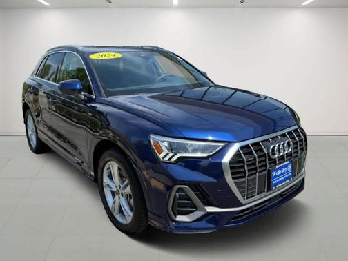 2024 Audi Q3 45 S line Premium