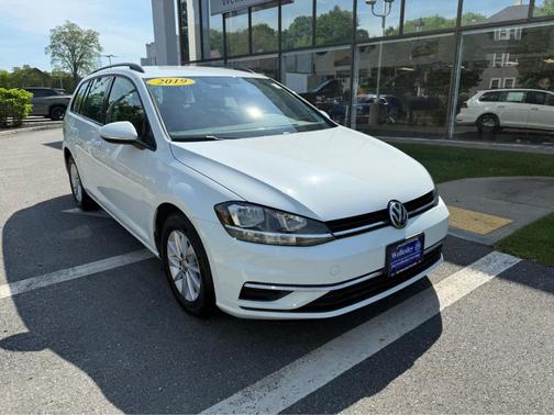 Pure White 2019 Volkswagen Golf SportWagen 1.4T S