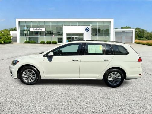 Pure White 2019 Volkswagen Golf SportWagen 1.4T S