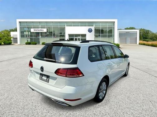 Pure White 2019 Volkswagen Golf SportWagen 1.4T S