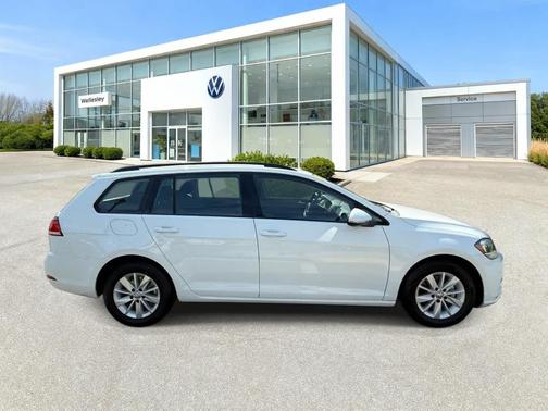 Pure White 2019 Volkswagen Golf SportWagen 1.4T S
